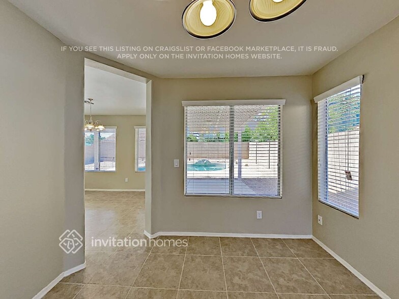 Building Photo - 7436 W Crest Ln