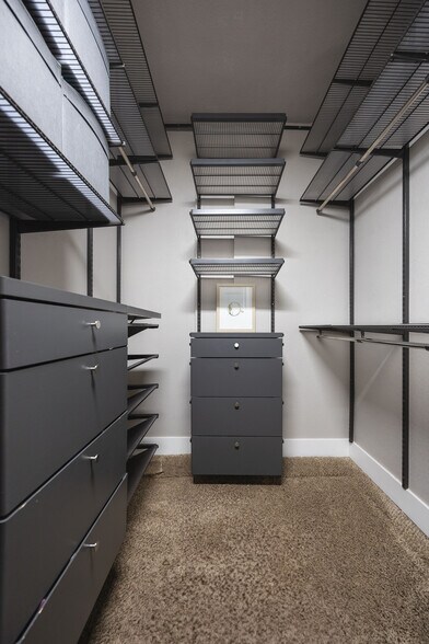 Building Photo - 821 Inca St