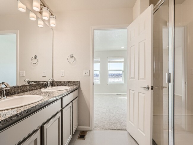 Building Photo - Newer 3BR Denver Townhome | 2-Car Garage | Modern Finishes