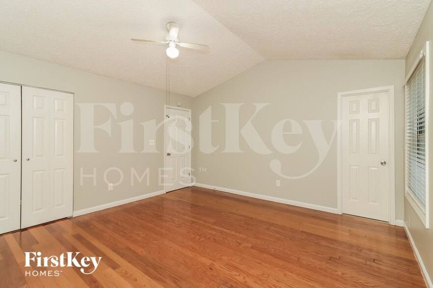 Building Photo - 3765 Willow Ridge Rd