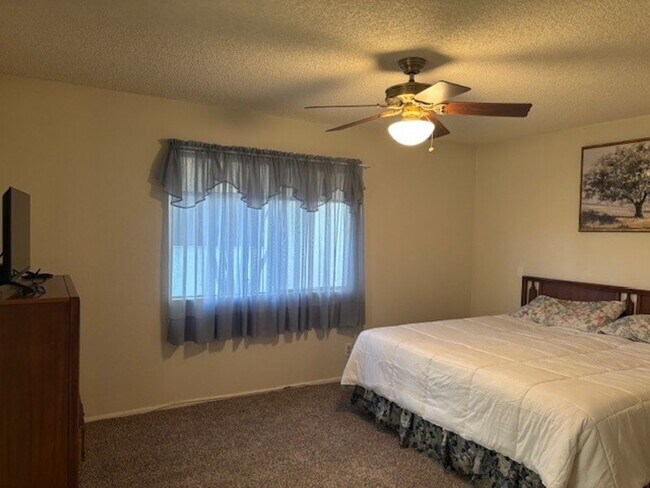 Building Photo - 982 Leisure World