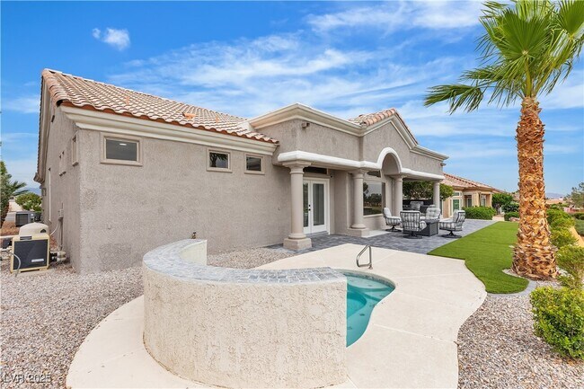 Building Photo - 9513 Villa Ridge Dr