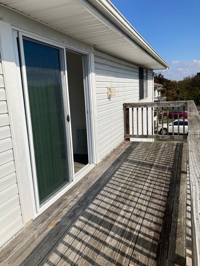 Building Photo - Renovated & Spacious 2 Bedroom Condo in Edgewood, MD!