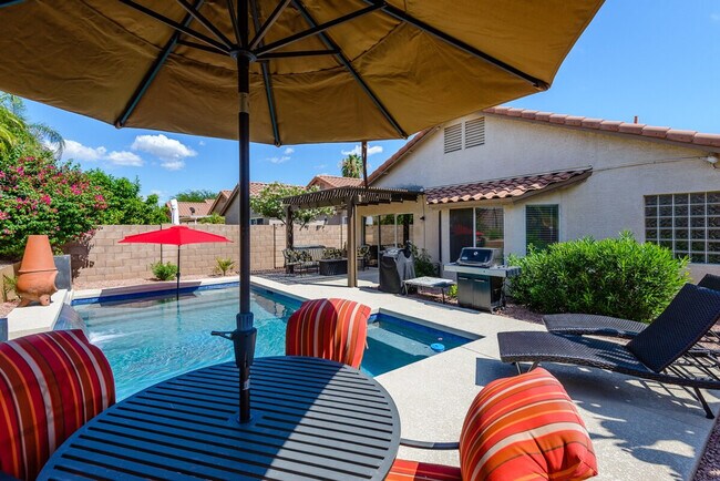 Building Photo - 7254 E Camino Del Monte