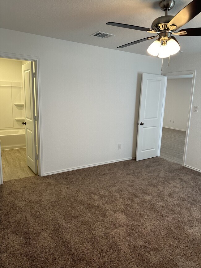 Building Photo - 114 Kayden Ct
