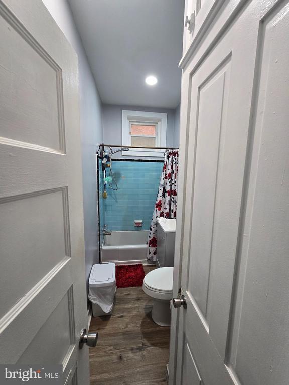 Building Photo - 110 W Douglass St