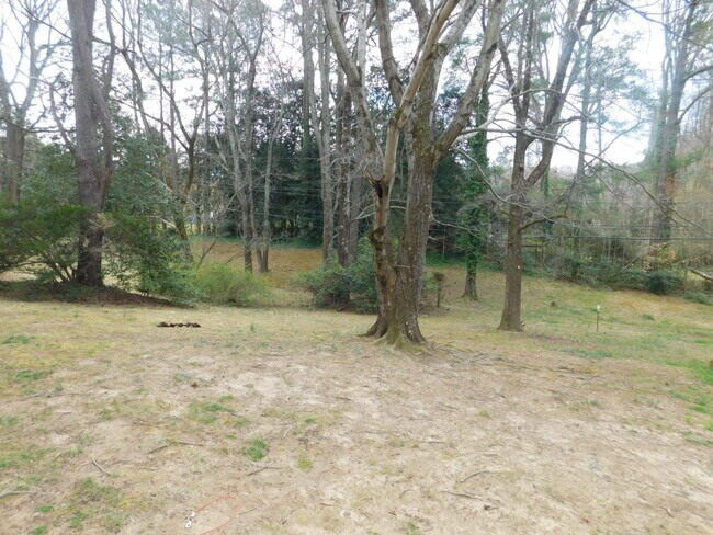 Building Photo - 10201 Garfield Rd