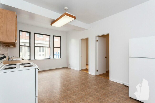 Building Photo - 2323 N Kedzie Blvd