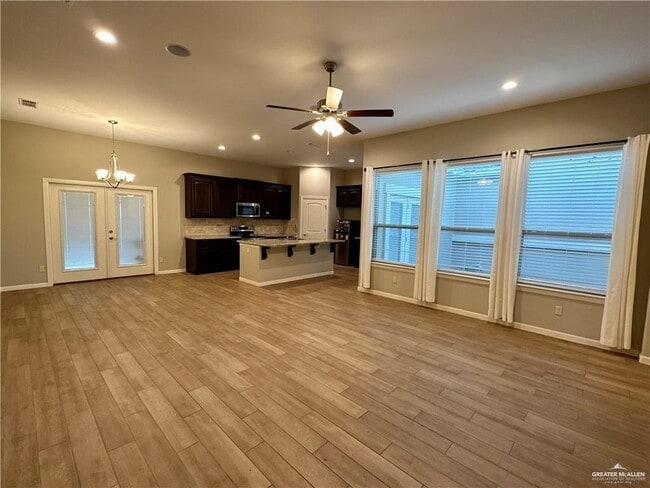 Building Photo - 11 Escondido Pass