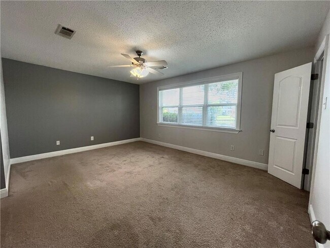 Building Photo - 424 Eden Isles Blvd