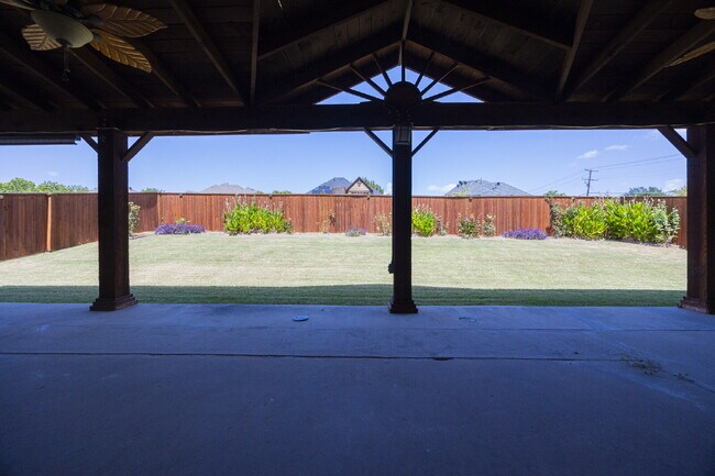 Building Photo - Spacious 4-Bedroom Home with Large Backyard in Rowlett