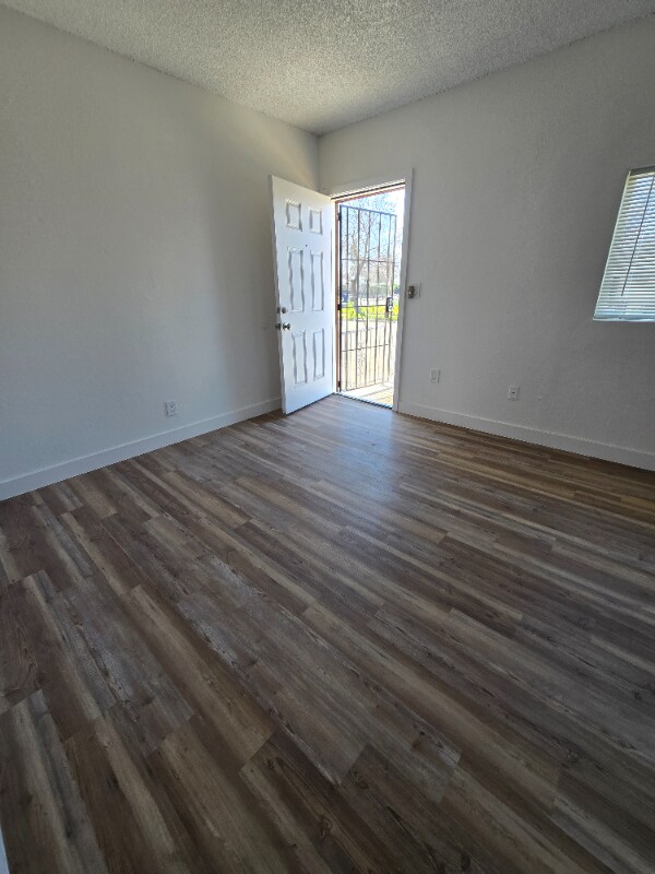 Building Photo - 7164 N Maroa Ave