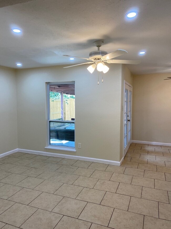 Building Photo - 6906 Gettysburg Dr