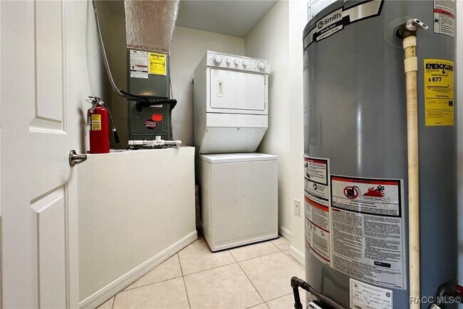 Building Photo - 4450 E Windmill Dr