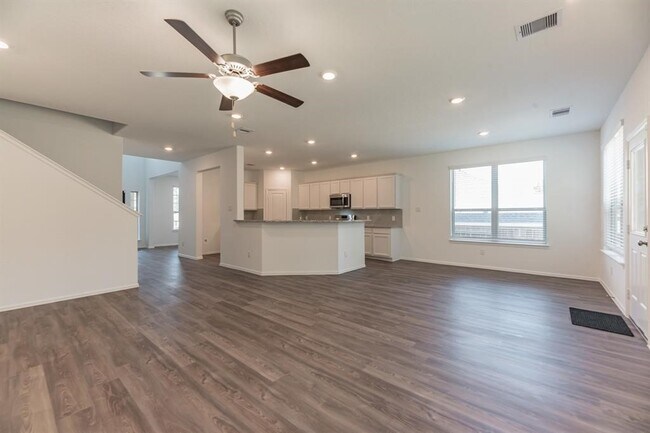 Building Photo - 6016 Heritage Creek Ln