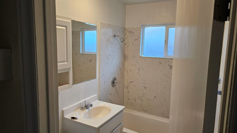 Building Photo - 3445 Altos Ave