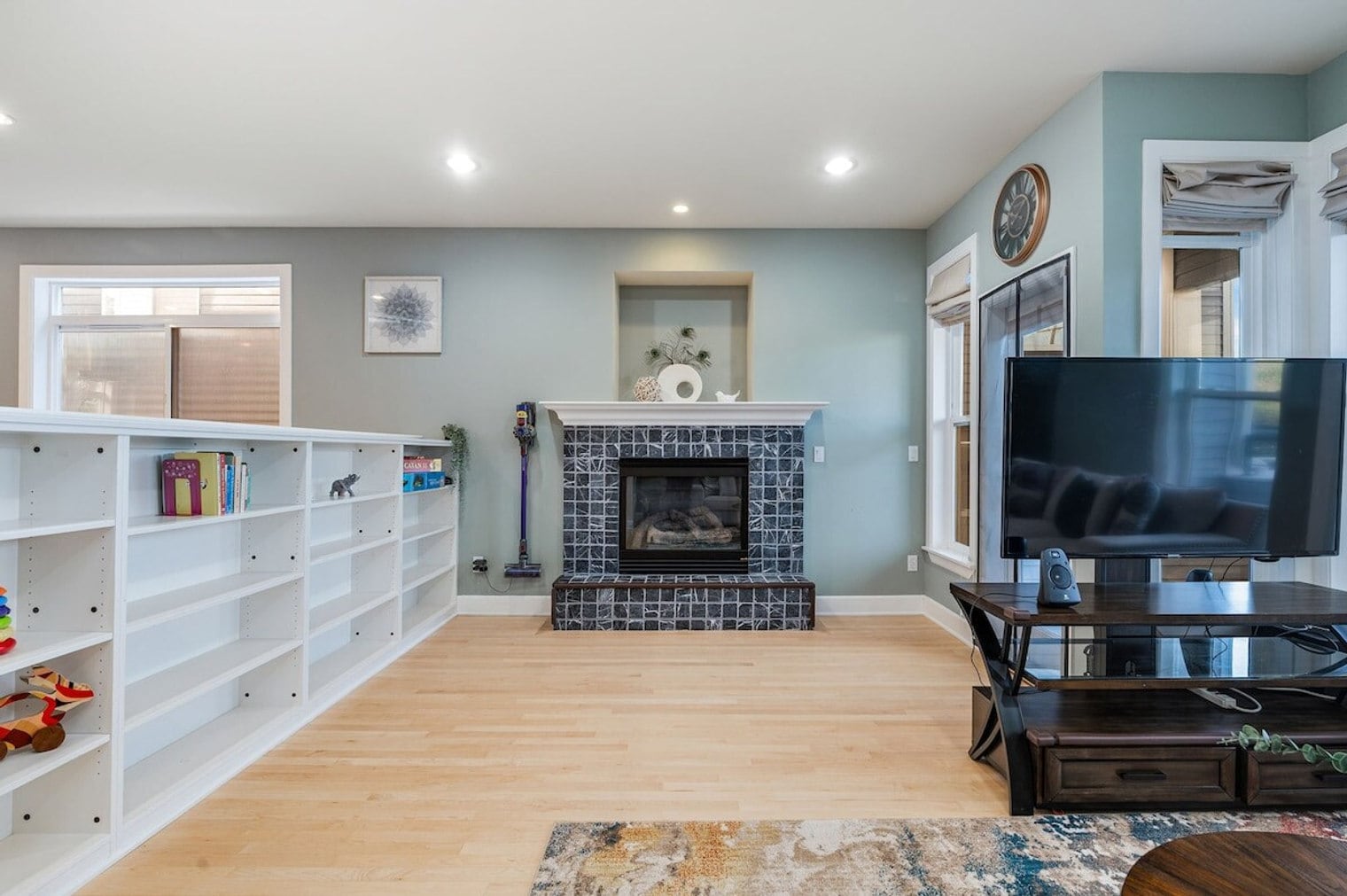 Building Photo - 4224 Francis Ave N