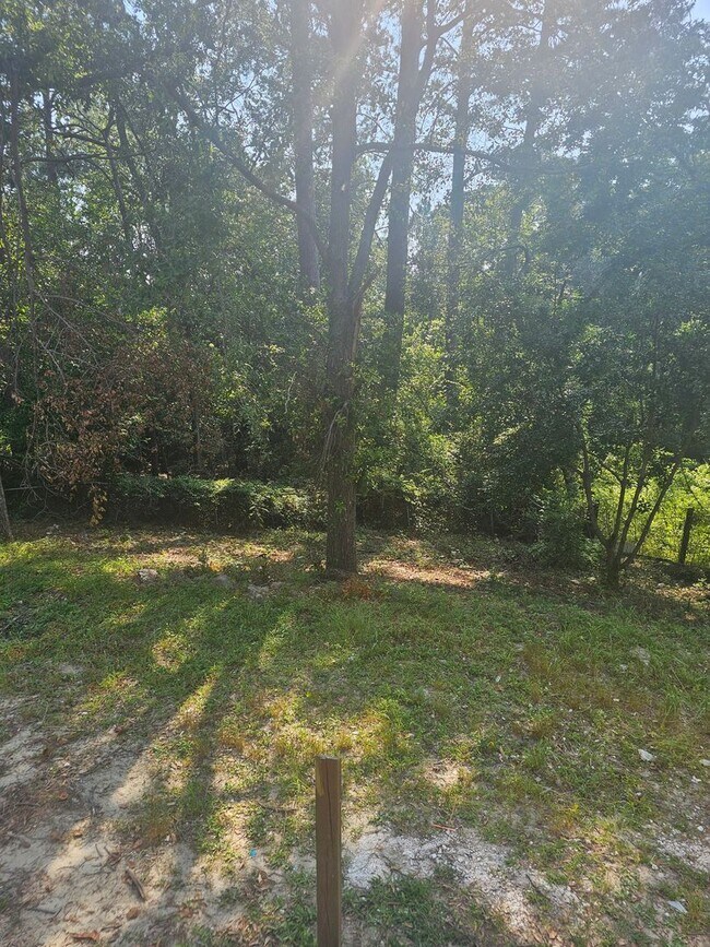 Building Photo - Totally remodeled 2BR