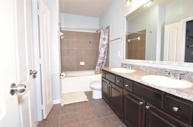 Building Photo - 1711 Old Spanish Trl