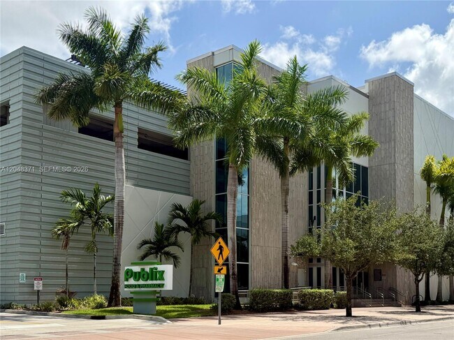 Building Photo - 4740 NW 84th Ct