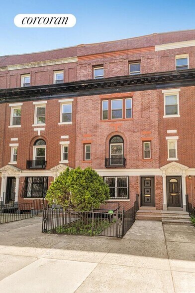Primary Photo - 1050 Sterling Pl