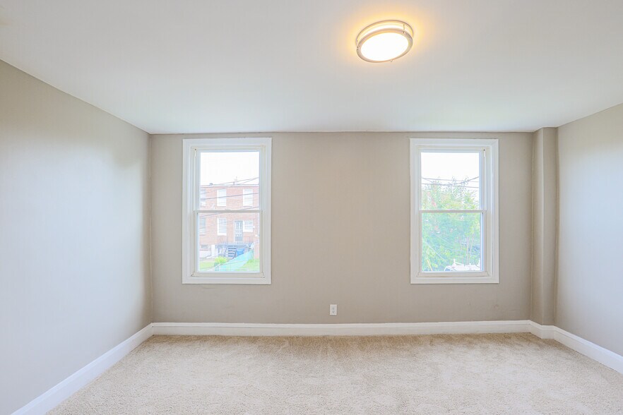 Building Photo - 130 Reedbird Ave