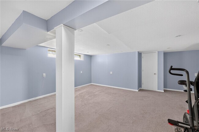 Building Photo - 19337 Telbir Ave