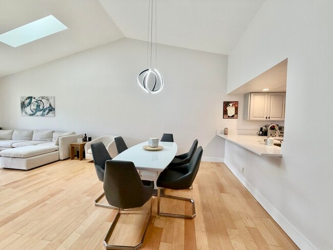 Building Photo - 7935 La Mirada Dr