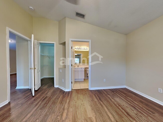 Building Photo - 18131 Birdwater Dr