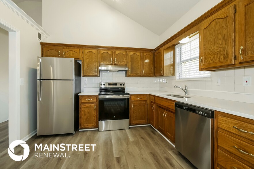 Building Photo - 1406 Cottonwood Dr