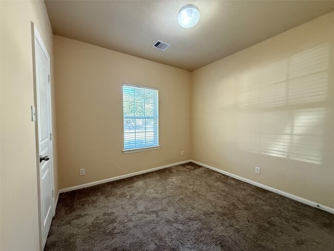 Building Photo - 8206 Malago Point Dr