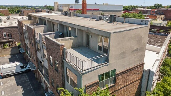 Building Photo - 238 Walker St SW