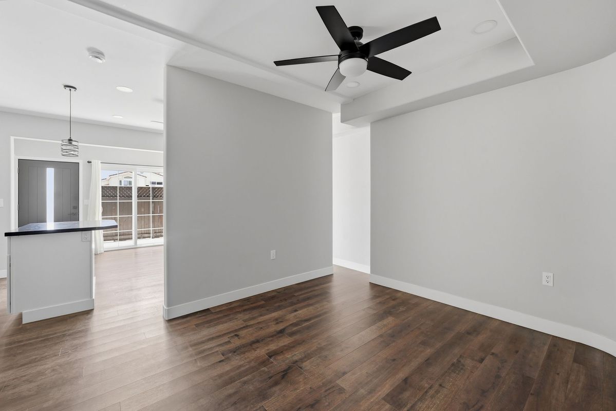 Building Photo - 13869 Mercado Dr