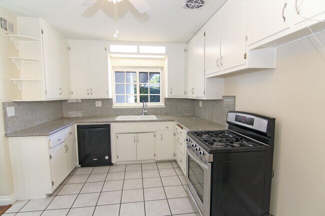 Building Photo - 9310 Crebs Ave