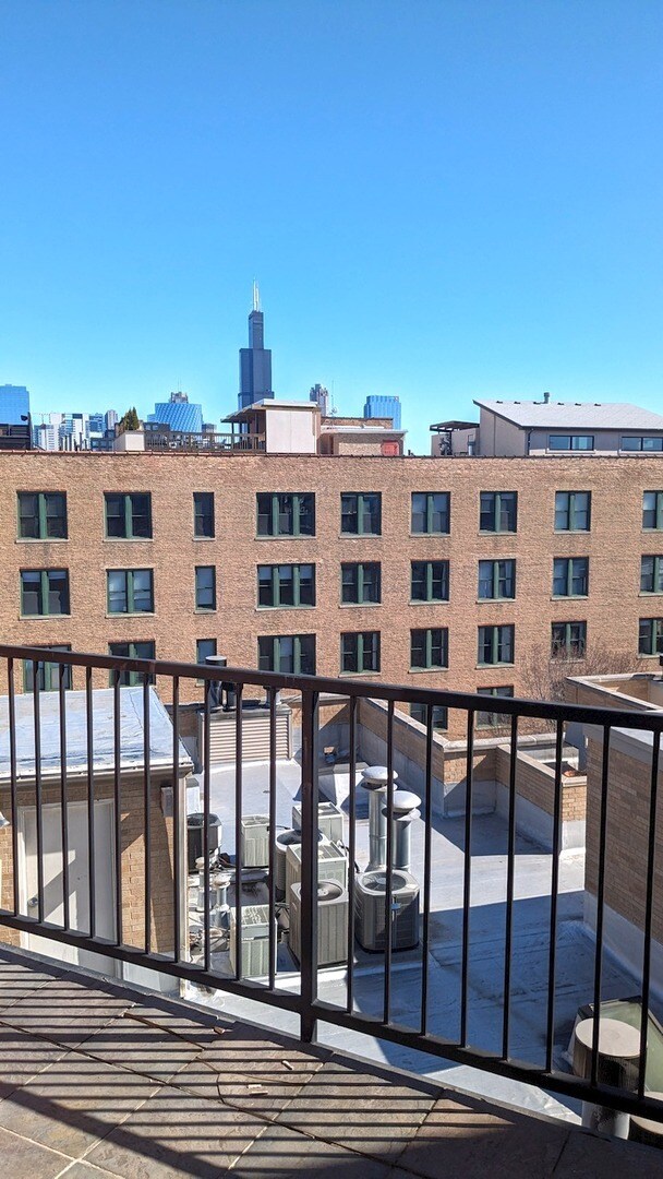 Building Photo - 1355 W Washington Blvd