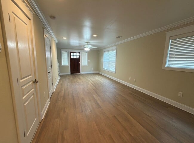 Building Photo - LEASING FOR IMMEDIATE MOVE IN!