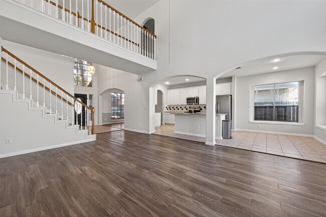 Building Photo - 23730 River Pl Dr