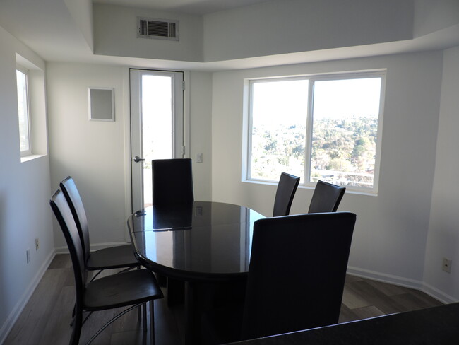 DINING - 5220 Medina Rd
