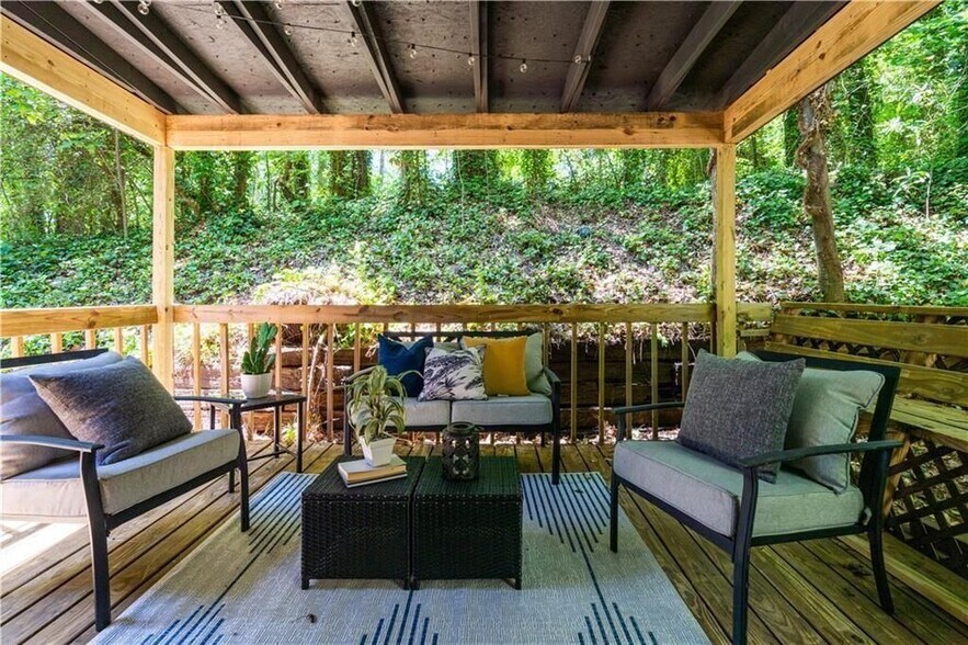 Building Photo - 1249 N Lea Ct SE