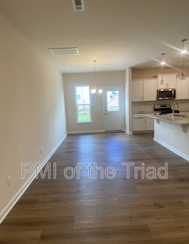 Building Photo - 4003 Beckton Trl