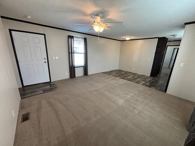 Building Photo - 158 Washington