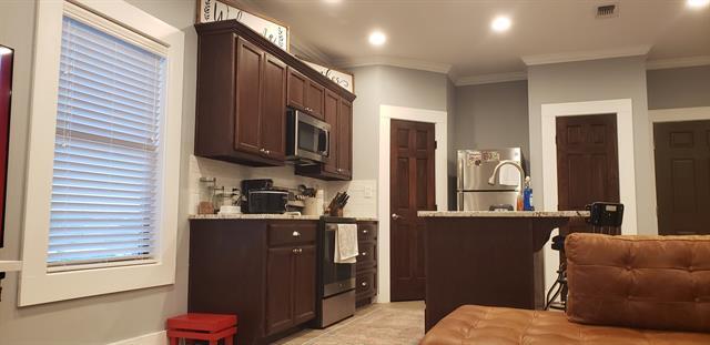 Building Photo - 1304 CR 115