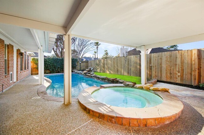 Building Photo - 23122 Beech Canyon Dr