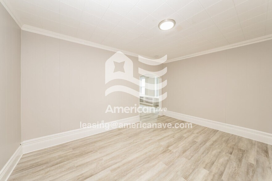 Building Photo - 308 Ave B