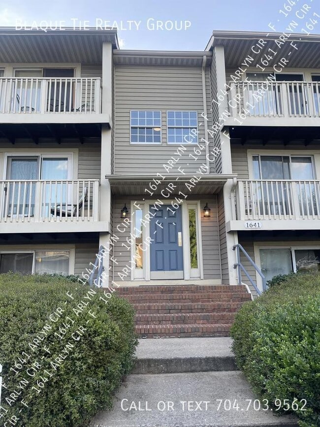 Building Photo - 1641 Arlyn Cir
