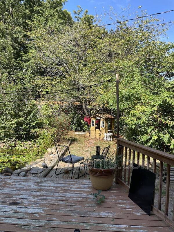 Building Photo - 318 Merriwether St