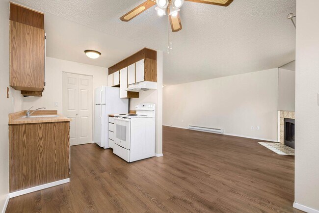 Building Photo - 2020 Grant Ave S