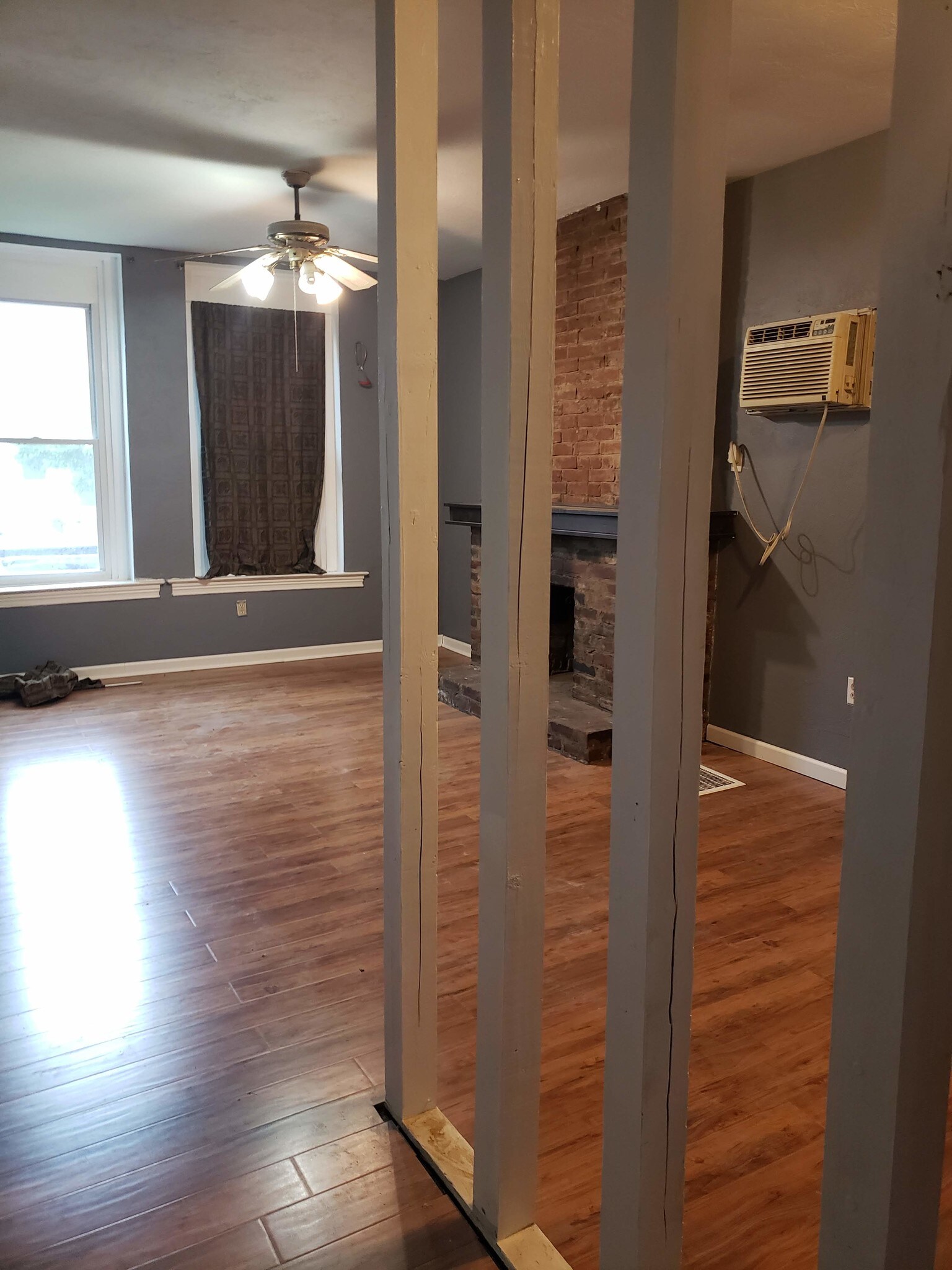 Building Photo - 120 S Graham St