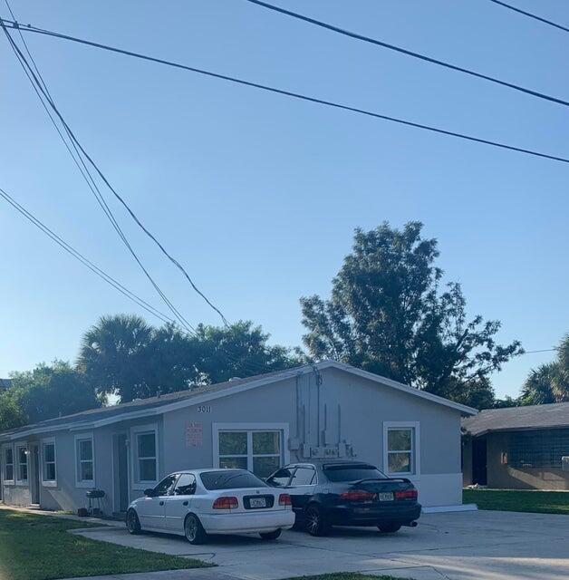 Building Photo - 3011 Windsor Ave