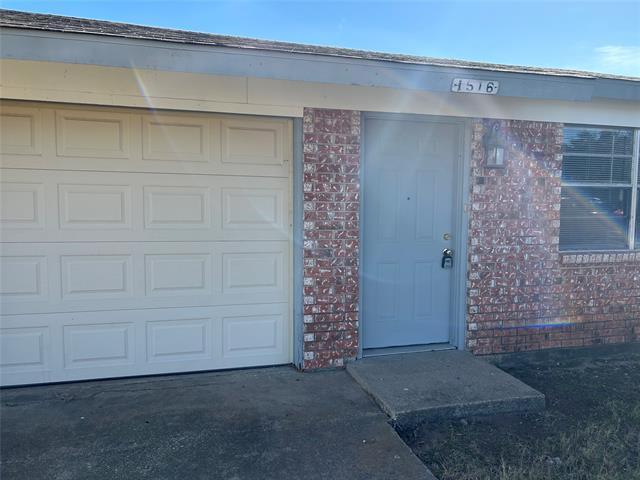 Building Photo - 1516 Coral Cut Off